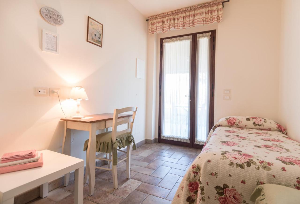 Bed and Breakfast Rosa Di Assisi Бастія-Умбра Екстер'єр фото