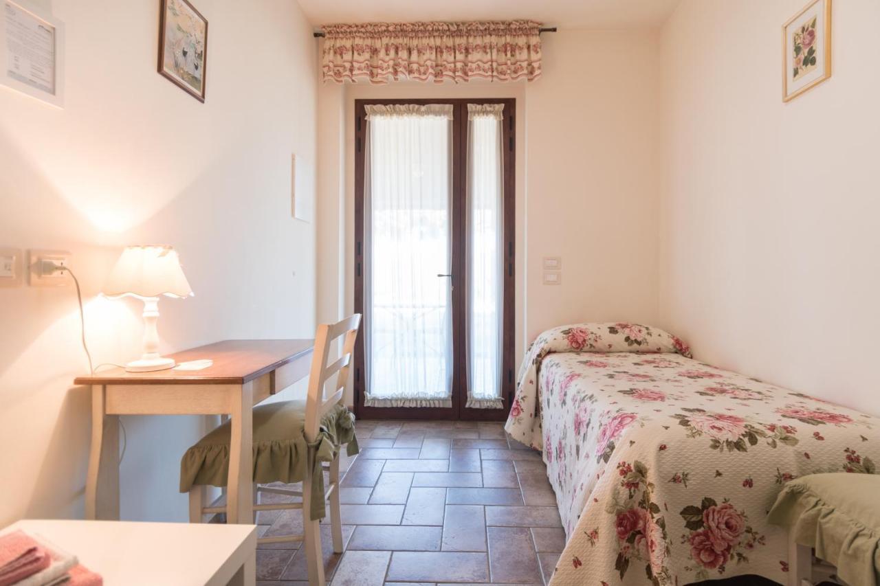 Bed and Breakfast Rosa Di Assisi Бастія-Умбра Екстер'єр фото