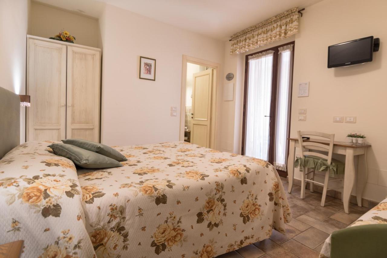 Bed and Breakfast Rosa Di Assisi Бастія-Умбра Екстер'єр фото